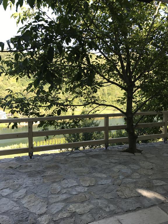 6 New River View Apartments Bihać Buitenkant foto